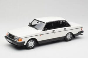 Volvo 240 GL Bianco Minichamps 1:18 155171402 Pressofusione