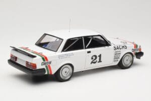 Volvo 240 Turbo #21 P. Stureson DTM Winner Wunstorf 1985 AUTOart 1:18 88592 Pressofusione — immagine 3 di 8