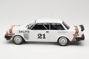 Volvo 240 Turbo #21 P. Stureson DTM Winner Wunstorf 1985 AUTOart 1:18 88592 Pressofusione — immagine 4 di 8