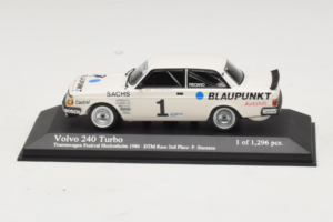 Volvo 240 Turbo #1 P. Stureson IPS Motorsport DTM 1986 Minichamps 1:43 400861701 Pressofusione