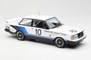 Volvo 240 Turbo #10 R. Francevic Winner ATCC 1986 IXO 1:18 18RMC176 Pressofusione — immagine 4 di 6