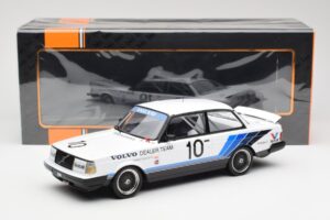 Volvo 240 Turbo #10 R. Francevic Winner ATCC 1986 IXO 1:18 18RMC176 Pressofusione — immagine 6 di 6