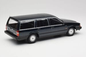 Volvo 740 GL Station Wagon Verde Scuro Metallizzato Minichamps 1:18 155171771 Pressofusione — immagine 2 di 6