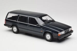 Volvo 740 GL Station Wagon Verde Scuro Metallizzato Minichamps 1:18 155171771 Pressofusione — immagine 4 di 6