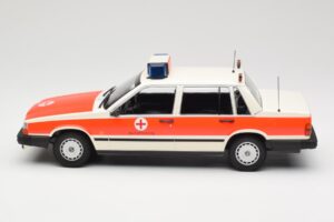 Volvo 740 GL DRK Aschaffenburg Minichamps 1:18 155171790 Pressofusione — immagine 3 di 6