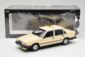 Volvo 740 GL Taxi Germania Minichamps 1:18 155171792 Pressofusione — immagine 6 di 6