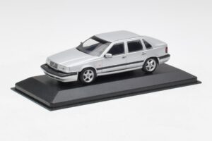 Volvo 850 Argento Minichamps 1:43 430171402 Pressofusione — immagine 2 di 4