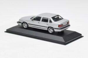Volvo 850 Argento Minichamps 1:43 430171402 Pressofusione — immagine 3 di 4