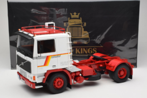 Volvo F12 Bianco Rosso Road Kings 1:18 RK180031 Pressofusione — immagine 8 di 8