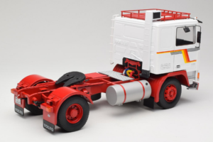 Volvo F12 Bianco Rosso Road Kings 1:18 RK180031 Pressofusione — immagine 3 di 8