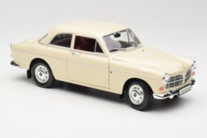 Volvo P121 Amazon Bianco Revell 1:18 08866 Pressofusione — immagine 6 di 8