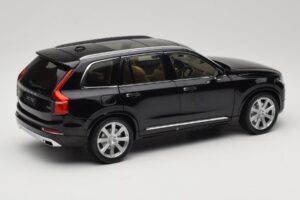 Volvo XC90 Onyx Black Paudi Model 1:18 9430842 Pressofusione — immagine 3 di 8