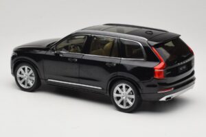 Volvo XC90 Onyx Black Paudi Model 1:18 9430842 Pressofusione — immagine 7 di 8