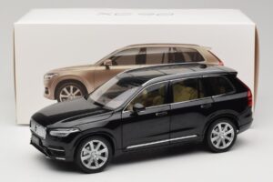 Volvo XC90 Onyx Black Paudi Model 1:18 9430842 Pressofusione — immagine 8 di 8
