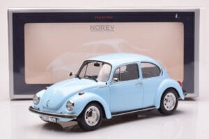 Volkswagen Beetle 1303 Azzurro Norev 1:18 188532 Pressofusione — immagine 6 di 6
