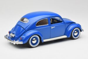 Volkswagen Beetle Blu Bburago 1:18 23124646 Pressofusione — immagine 3 di 8