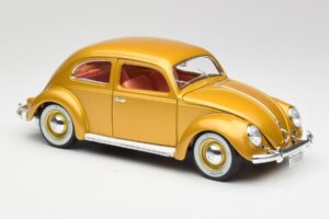 Volkswagen Beetle Oro Bburago 1:18 3361 Pressofusione — immagine 6 di 8