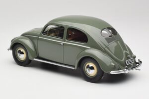 Volkswagen Beetle Beryl Verde Minichamps 1:18 107054000 Resina — immagine 5 di 6