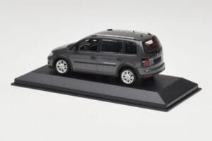 Volkswagen Cross Touran Platinum Grigio Minichamps 1:43 400056170 Pressofusione — immagine 3 di 4