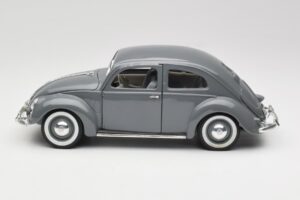 Volkswagen Export Sedan Agave Grey Maisto 1:18 100299 Pressofusione — immagine 4 di 8