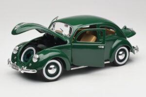 Volkswagen Export Berlina Beryl Verde Maisto 1:18 31820 Pressofusione — immagine 2 di 8