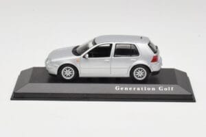 Volkswagen Golf Mk4 Reflex Argento Minichamps 1:43 4527111022 Pressofusione