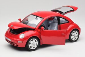 Volkswagen New Beetle Rosso Bburago 1:18 3342 Pressofusione — immagine 2 di 8