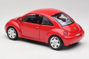 Volkswagen New Beetle Rosso Bburago 1:18 3342 Pressofusione — immagine 7 di 8