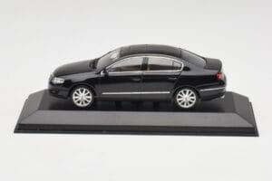 Volkswagen Passat B6 Sedan Shadow Blu Metallic Minichamps 1:43 PASSAT001 Pressofusione