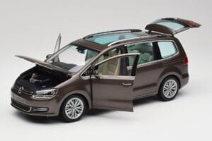Volkswagen Sharan 7N Marrone Oak Metallizzato Minichamps 1:18 110051001 Pressofusione — immagine 2 di 8