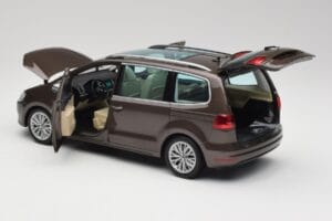 Volkswagen Sharan 7N Marrone Oak Metallizzato Minichamps 1:18 110051001 Pressofusione — immagine 5 di 8