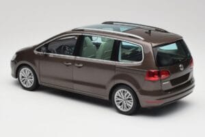 Volkswagen Sharan 7N Marrone Oak Metallizzato Minichamps 1:18 110051001 Pressofusione — immagine 7 di 8