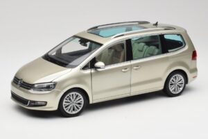 Volkswagen Sharan 7N Reflex Argento Metallizzato Minichamps 1:18 110051002 Pressofusione