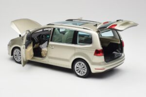 Volkswagen Sharan 7N Reflex Argento Metallizzato Minichamps 1:18 110051002 Pressofusione — immagine 5 di 8