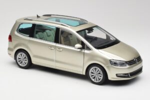 Volkswagen Sharan 7N Reflex Argento Metallizzato Minichamps 1:18 110051002 Pressofusione — immagine 6 di 8