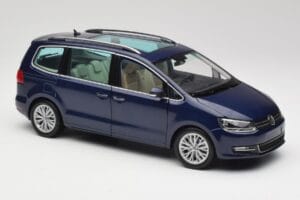 Volkswagen Sharan 7N Shadow Blu Metallizzato Minichamps 1:18 110051100 Pressofusione — immagine 6 di 8