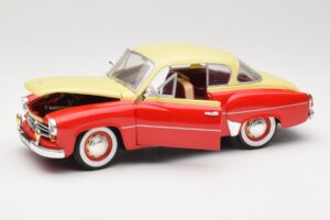 Wartburg 311 Coupe Rosso & Beige Revell 1:18 8418 Pressofusione — immagine 2 di 8