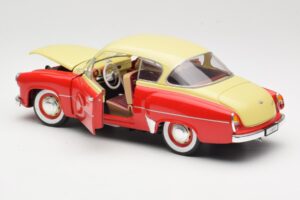 Wartburg 311 Coupe Rosso & Beige Revell 1:18 8418 Pressofusione — immagine 5 di 8