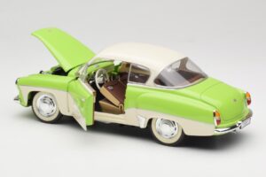 Wartburg 313 Verde Pastello su Beige Revell 1:18 9018 Pressofusione — immagine 5 di 8