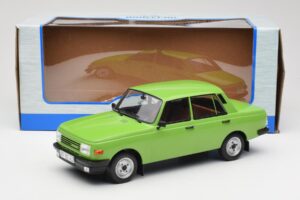 Wartburg 353 Verde MCG 1:18 MCG18062 Pressofusione — immagine 6 di 6