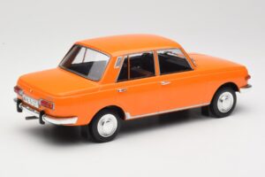 Wartburg 353 Arancione MCG 1:18 MCG18061 Pressofusione — immagine 2 di 6