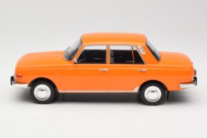 Wartburg 353 Arancione MCG 1:18 MCG18061 Pressofusione — immagine 3 di 6