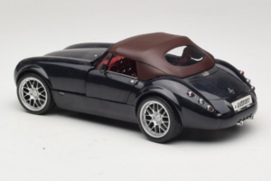 Wiesmann Roadster MF Carbon Black Revell 1:18 WIESMANN001 Pressofusione — immagine 6 di 9