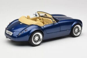 Wiesmann Roadster MF3 Blu Revell 1:18 08861 Pressofusione — immagine 3 di 8