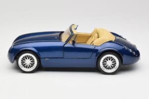 Wiesmann Roadster MF3 Blu Revell 1:18 08861 Pressofusione — immagine 4 di 8
