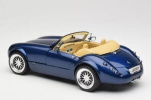 Wiesmann Roadster MF3 Blu Revell 1:18 08861 Pressofusione — immagine 7 di 8