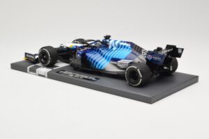 Williams Racing Mercedes FW43B #63 G. Russell Saudi Arabian GP 2021 Minichamps 1:18 117212263 Pressofusione — immagine 5 di 6