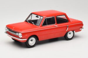 ZAZ 966 Rosso MCG 1:18 MCG18102 Pressofusione