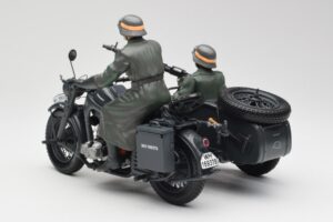 Zundapp KS 750 Sidecar Walkure Schuco 1:10 450651900 Pressofusione — immagine 6 di 7