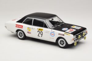 Opel Commodore A #29 J-L. Clarr / J-P. Peyroux Tour de France Automobile 1971 MCG 1:18 MCG18562R Pressofusione — immagine 4 di 6